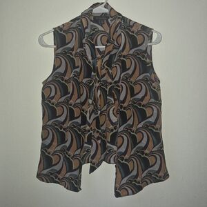 Sleeveless Tie-Neck Printed Blouse in Black & Brown
